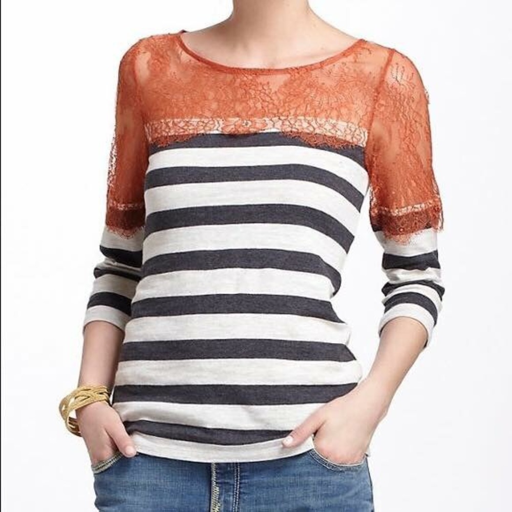 Lace & lines pullover